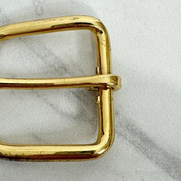Gold Tone Rounded Simple Basic Belt Buckle - Picture 4 of 9